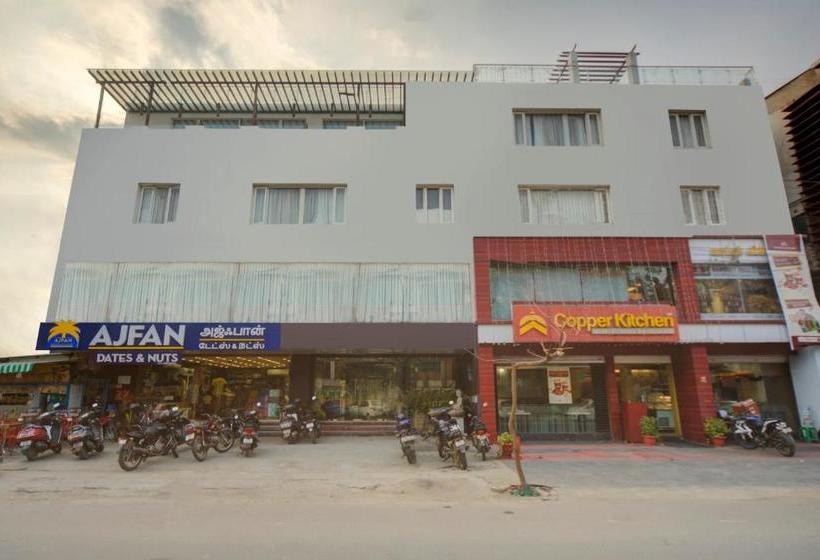 ホテル Capital O 78164 Akshaya Business