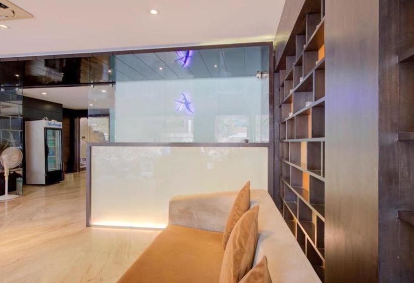 ホテル Capital O 78164 Akshaya Business