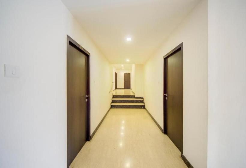 ホテル Capital O 78164 Akshaya Business