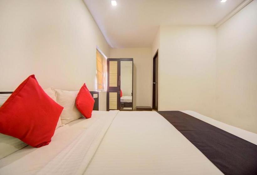 ホテル Capital O 78164 Akshaya Business