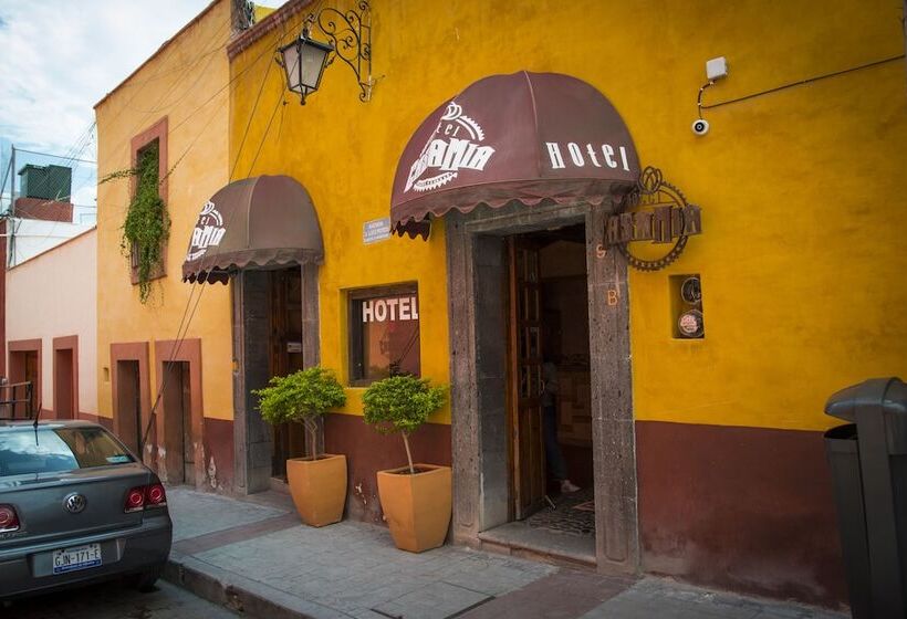 בית מלון כפרי Casamia