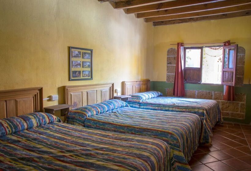 בית מלון כפרי Casamia