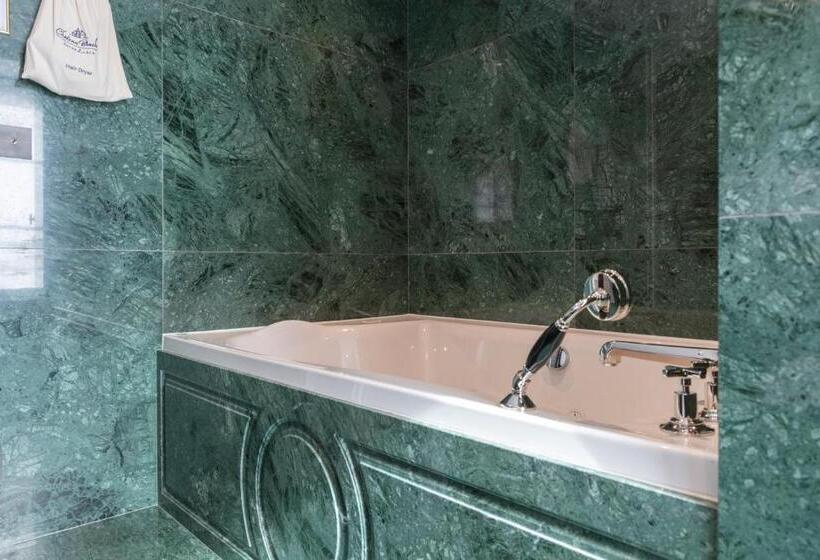 בית מלון כפרי Château Brachet