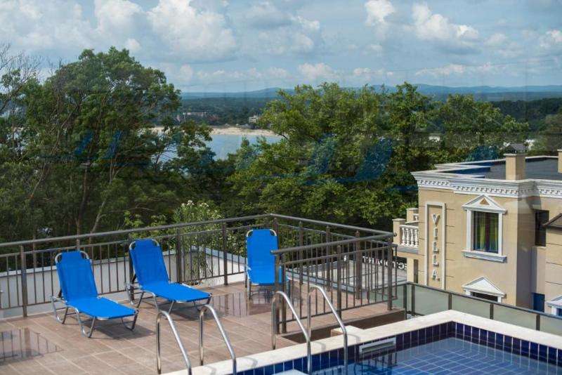 בית מלון כפרי Cinema