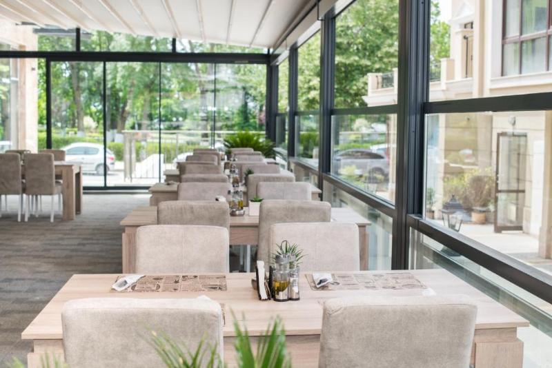 בית מלון כפרי Cinema