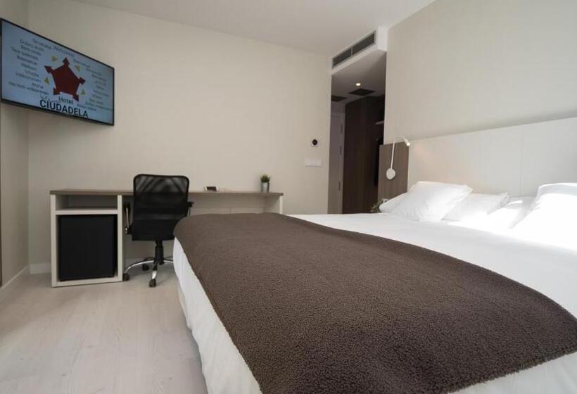 فندق Ciudadela Pamplona