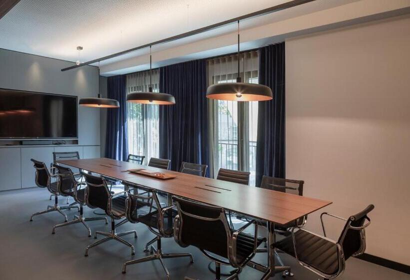 Отель Emilu Design