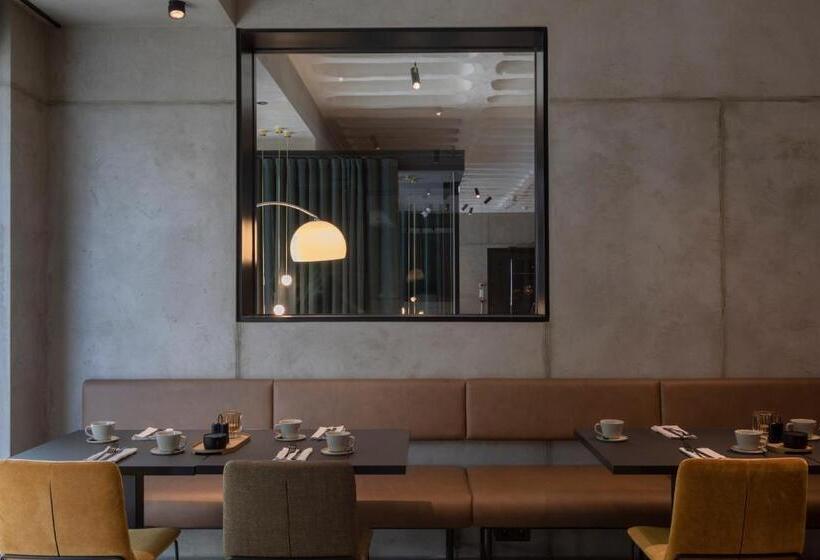 Отель Emilu Design