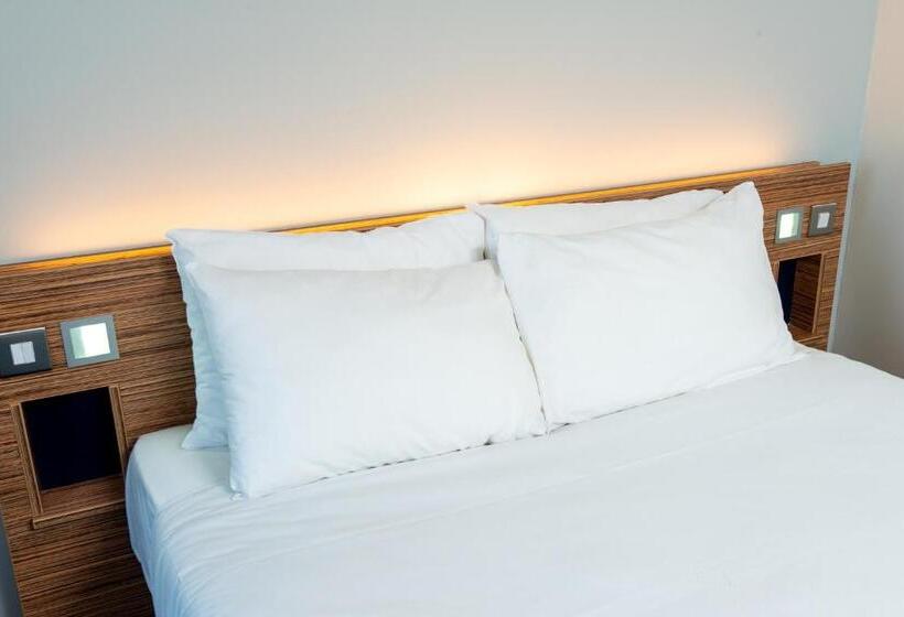 فندق Ibis Budget London Bromley Town Centre