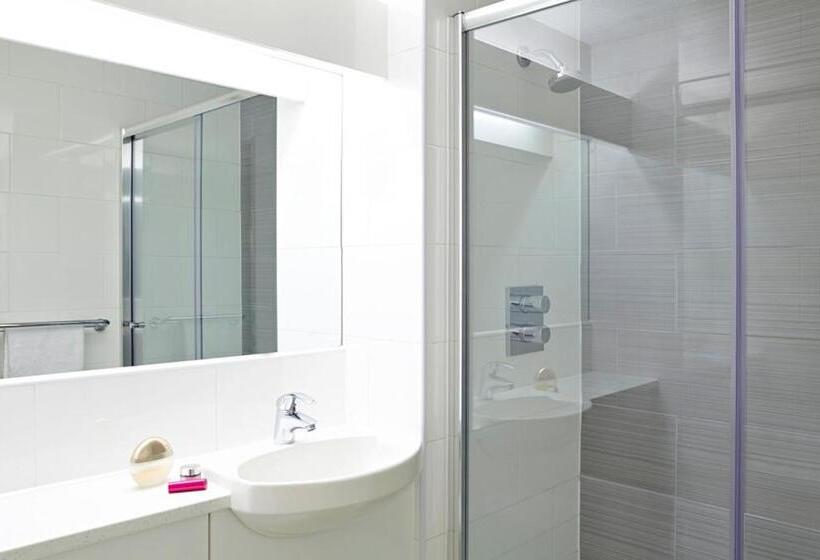 فندق Ibis Budget London Bromley Town Centre