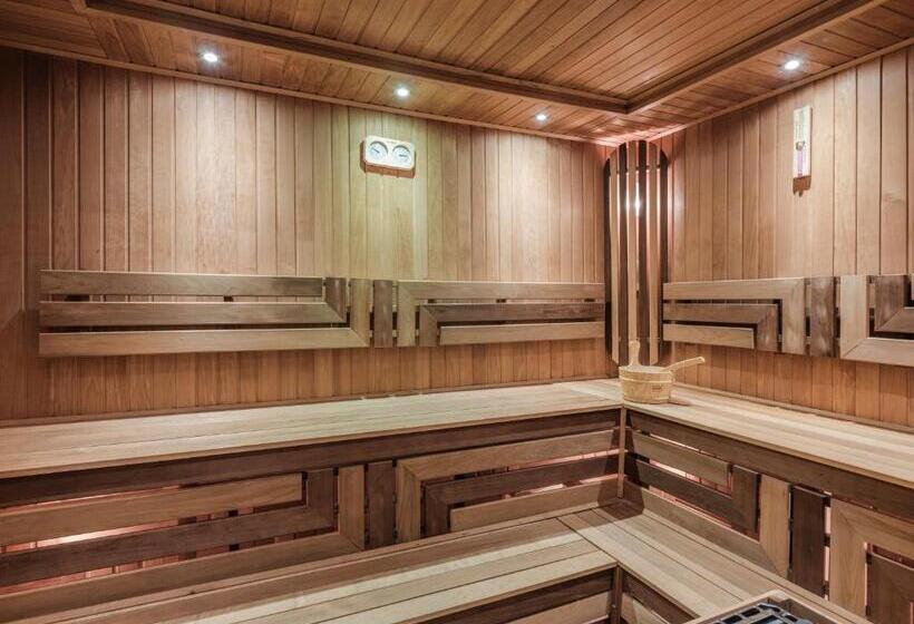 Отель Intercontinental Baku, An Ihg