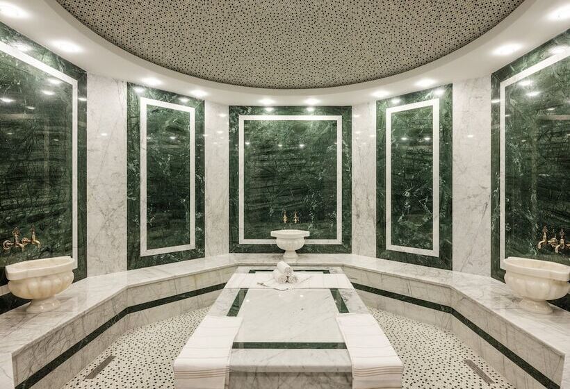 Отель Intercontinental Baku, An Ihg