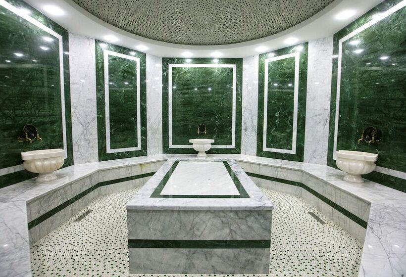 Отель Intercontinental Baku, An Ihg