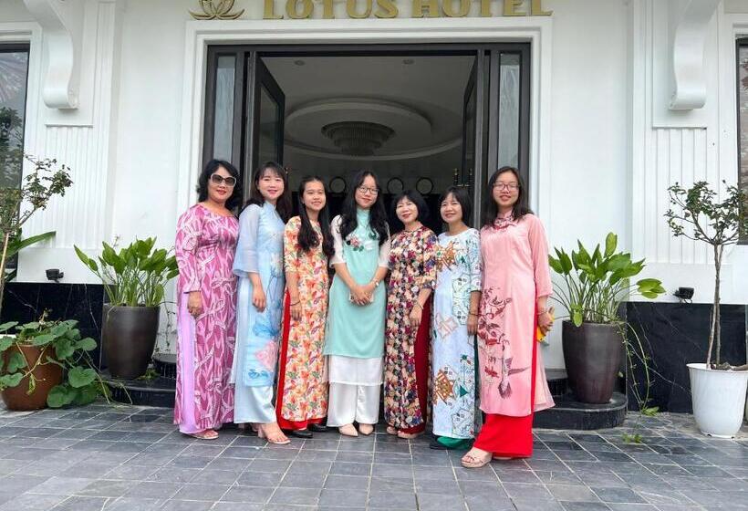 Lotus Hotel Ninh Bình