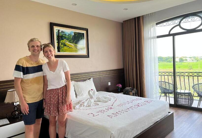 Lotus Hotel Ninh Bình