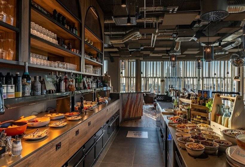 Me And All Hotel Ulm, By Hyatt