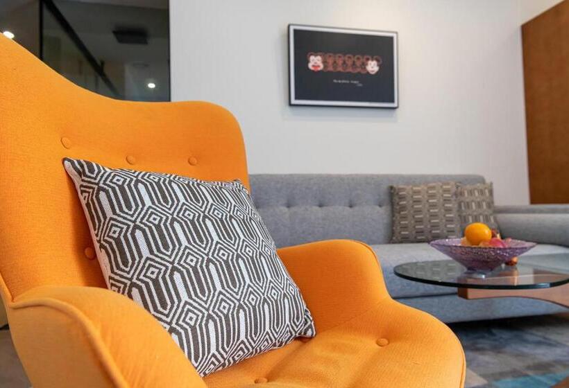 هتل Ohtel Auckland