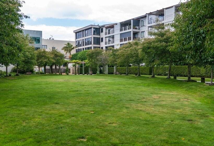 ホテル Ohtel Auckland