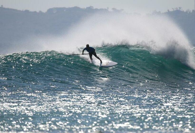 ホテル Ombak Resort At Ekas , A Luxury Surf And Kite Surf Destination