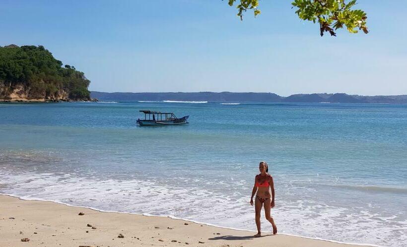 בית מלון כפרי Ombak Resort At Ekas , A Luxury Surf And Kite Surf Destination