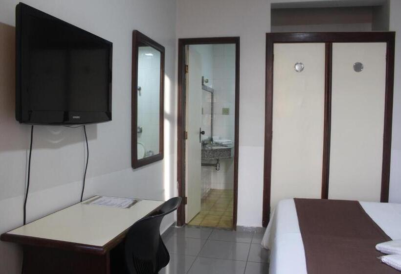 فندق Oscar Econômico Montes Claros