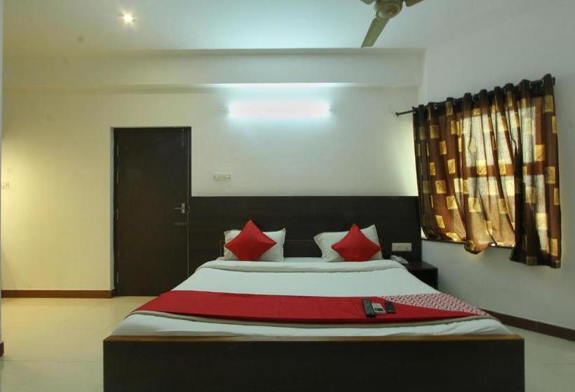 ホテル Oyo 18559 Lake View