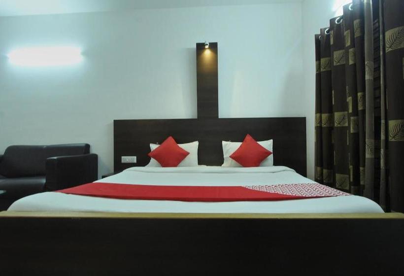 ホテル Oyo 18559 Lake View