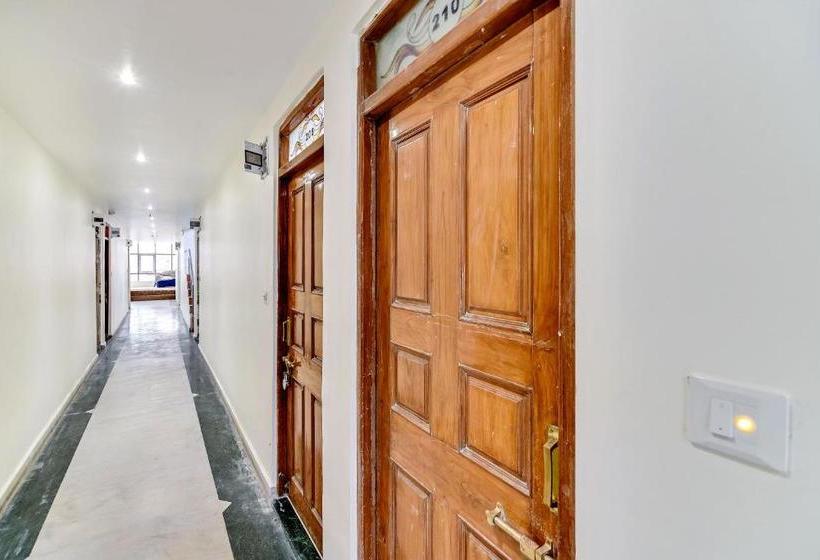 בית מלון כפרי Oyo 37671 Sudarshan Palace