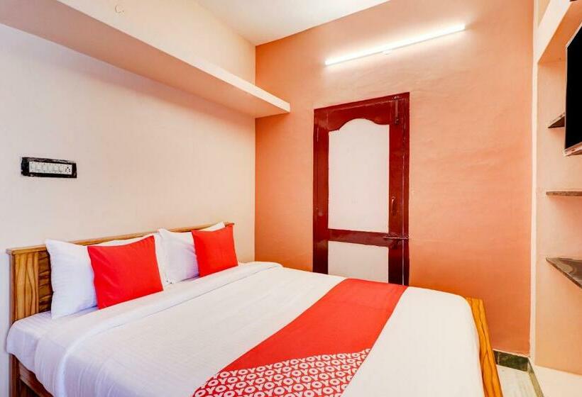 Hotel Oyo 74612 Royal Plaza Boarding & Lodging