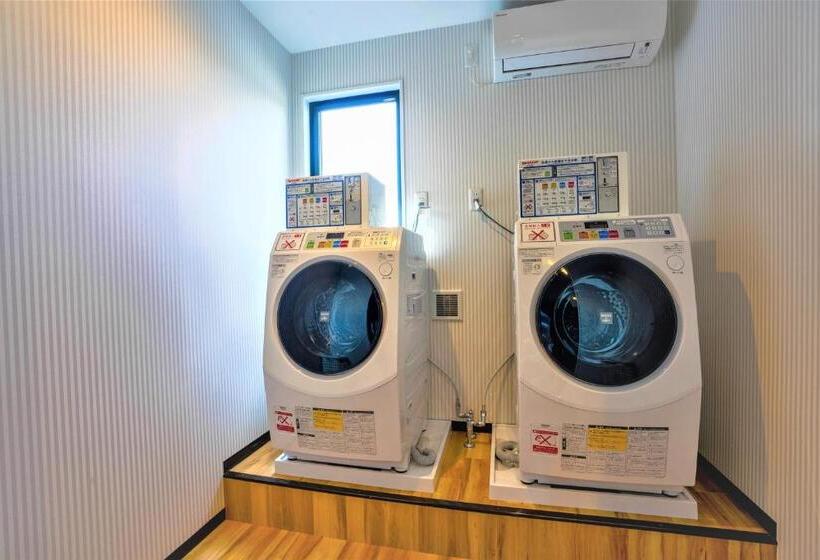 בית מלון כפרי R9 The Yard Taketoyo