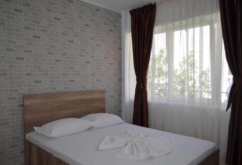 בית מלון כפרי Vila Iris