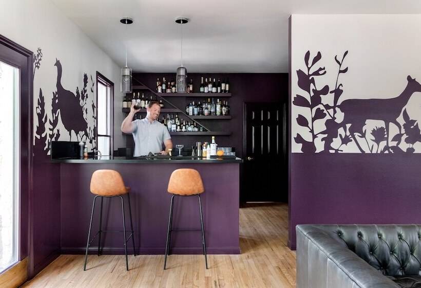 호텔 Wimberley Inn & Bar