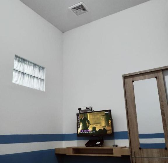 Мотель Banyu Biruku Syariah Near Pantai Bohay Probolinggo