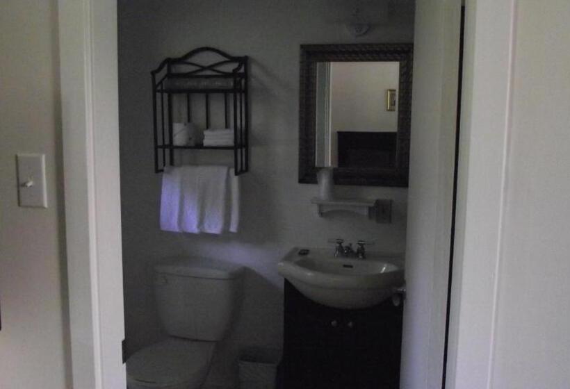 Orchard Queen Motel & Rv Park