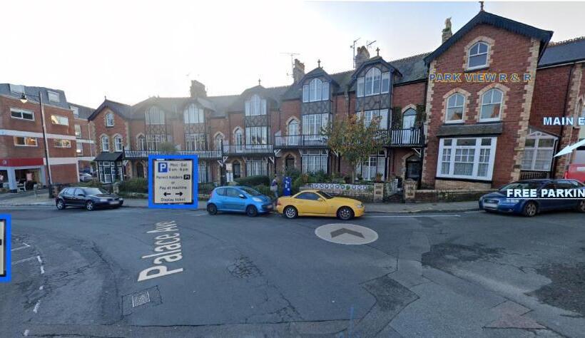 Park View R & R   Adult Only   Self Catering   Free Parking   Ev Point