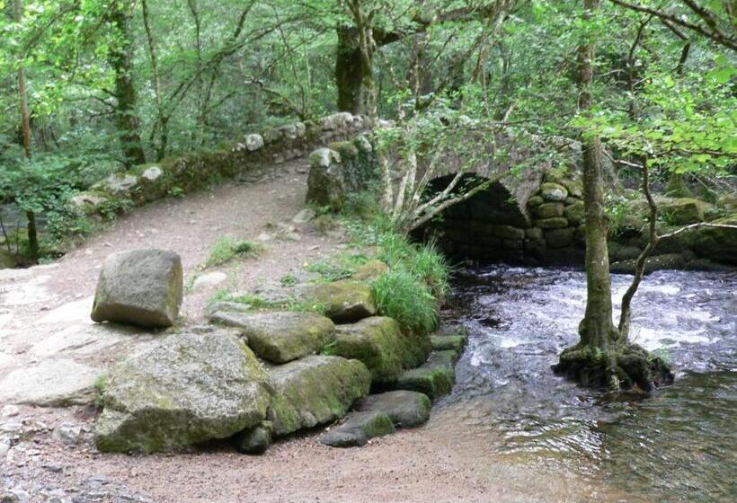 Park View R & R   Adult Only   Self Catering   Free Parking   Ev Point