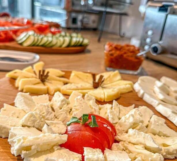 펜션 Eden By The Mountain