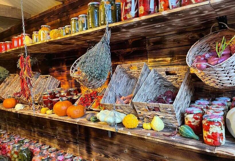 펜션 Eden By The Mountain