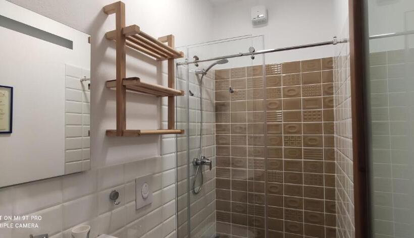 פנסיון Guesthouse Tershana