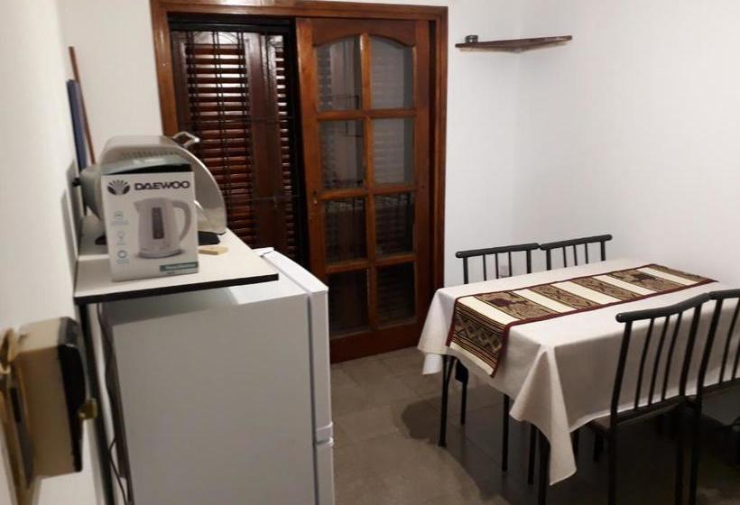 ペンション Departamentos Maryan