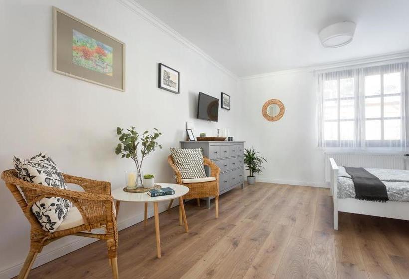 پانسیون Premium Vendégház