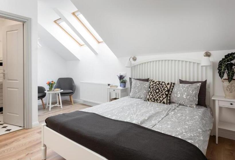 پانسیون Premium Vendégház