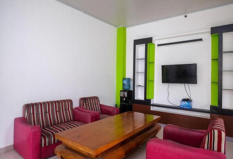 Пансион Reddoorz Near Pakuwon Mall Solo Baru