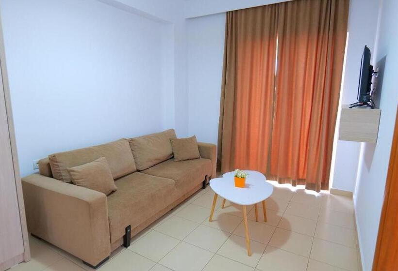 פנסיון Villa Gjika