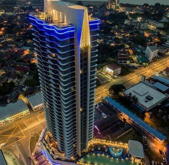 Zulanie Suite Troika Residence, Spacious And Cozy With Pool, Free Wifi & Netflix In Golden Triangle