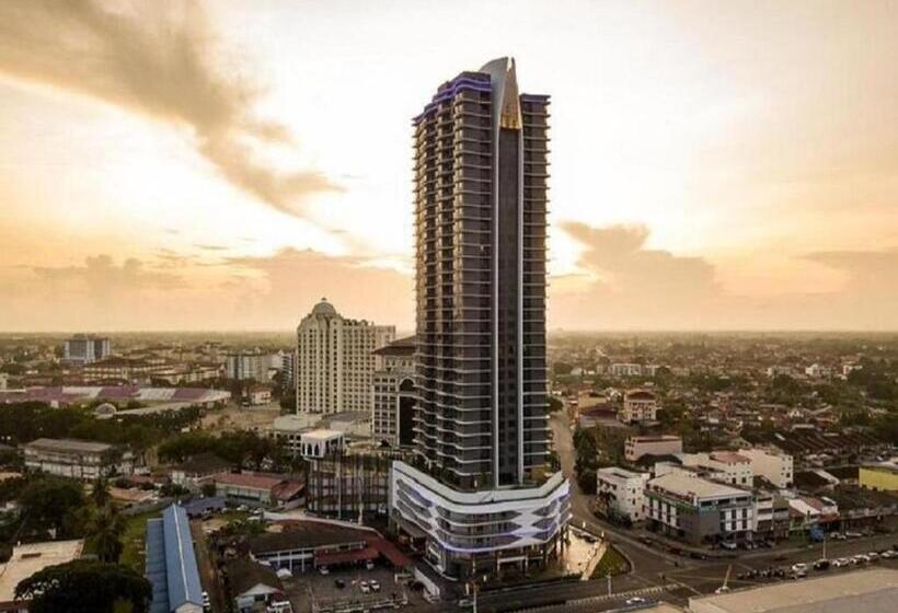 Zulanie Suite Troika Residence, Spacious And Cozy With Pool, Free Wifi & Netflix In Golden Triangle