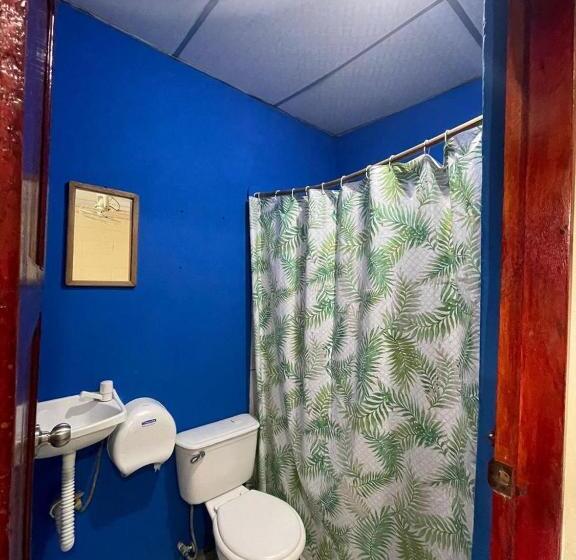 הוסטל Hostal Los Chamos