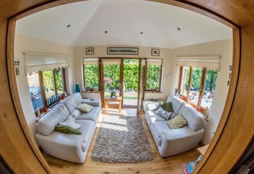 住宿加早餐  Ty Melin