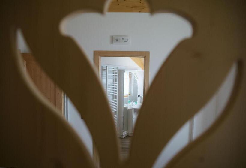 בית מלון כפרי Agritur Rizzi Di Inama Ugo