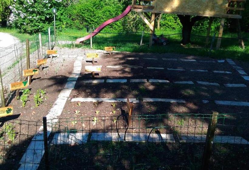 בית מלון כפרי Agritur Rizzi Di Inama Ugo